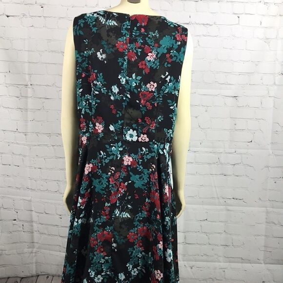 Cute summer tank dress by Elle size xxl. Light EUC - Picture 3 of 5